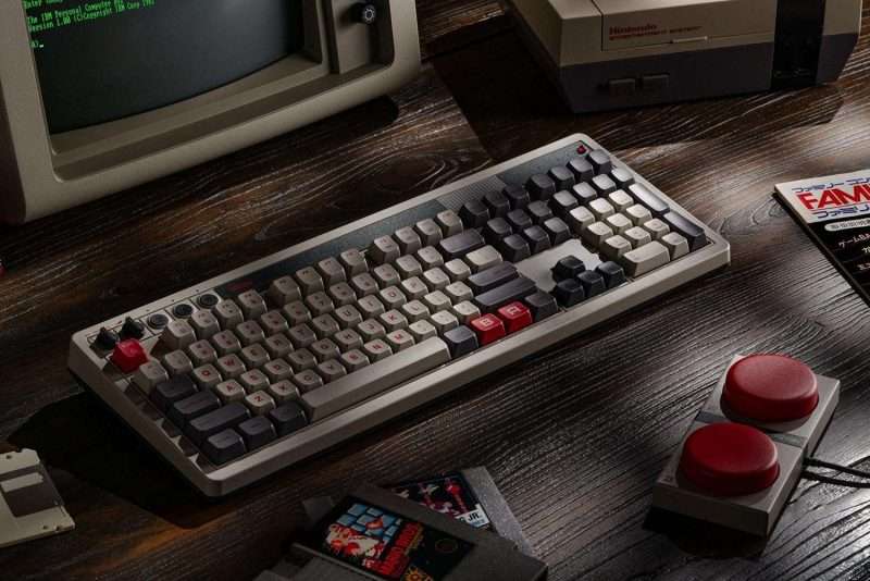 8BitDo Retro 108 Mechanical Keyboard with Integrated Numpad – Bild 7